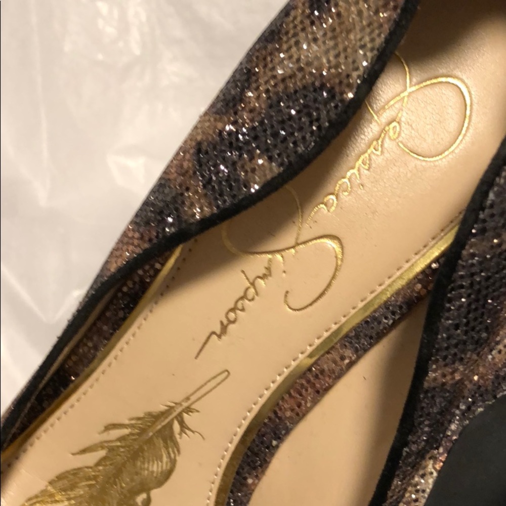 Shoes - Picture 3 of 4